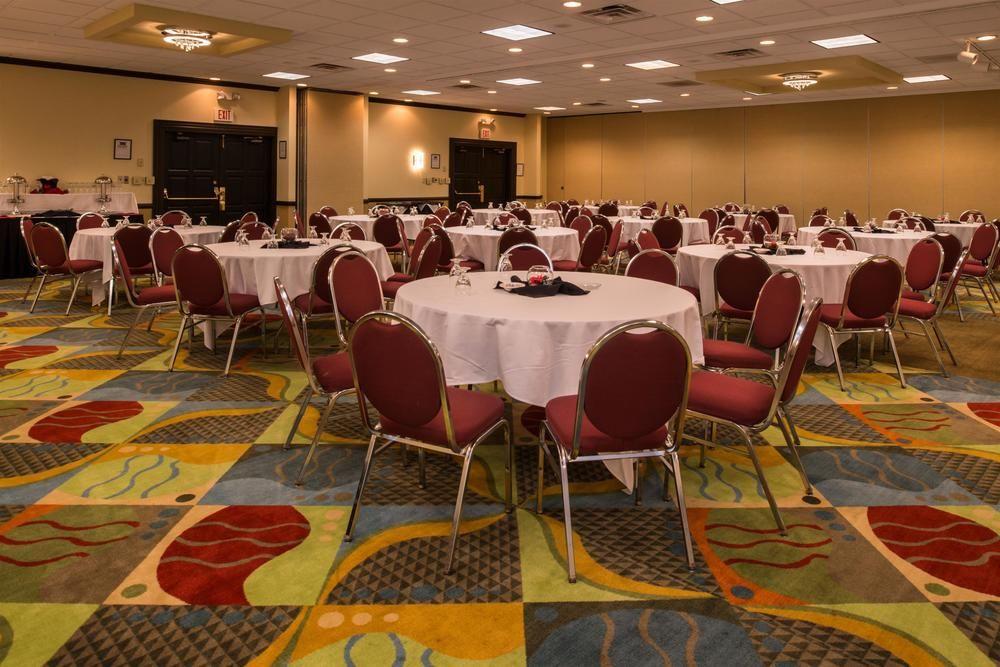 Ramada Plaza Rochester Airport Dış mekan fotoğraf