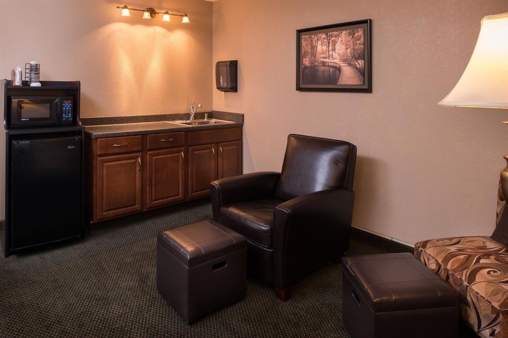 Ramada Plaza Rochester Airport Dış mekan fotoğraf