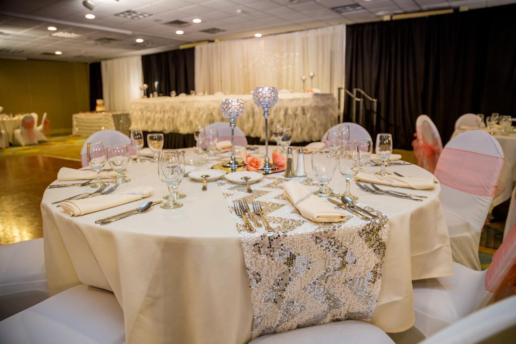 Ramada Plaza Rochester Airport Dış mekan fotoğraf