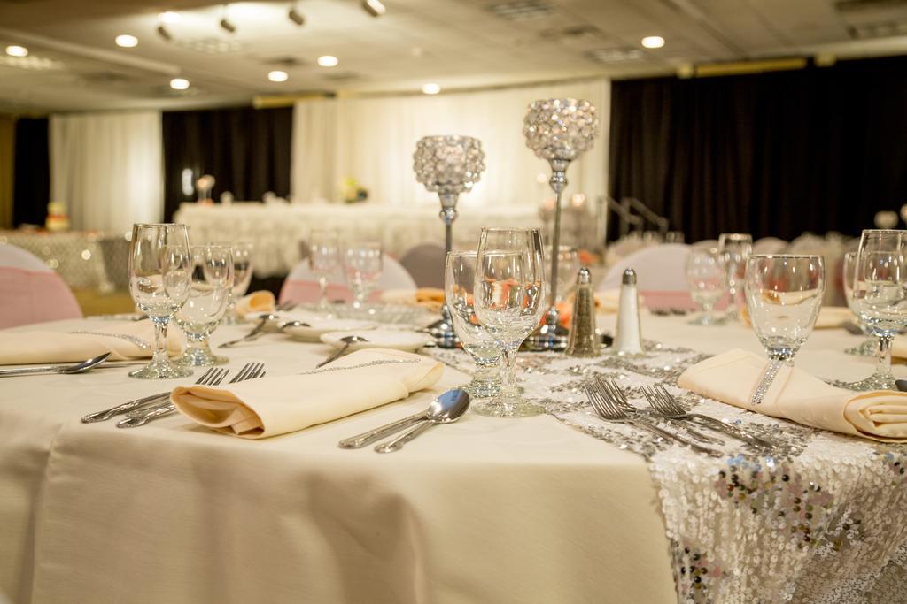 Ramada Plaza Rochester Airport Dış mekan fotoğraf