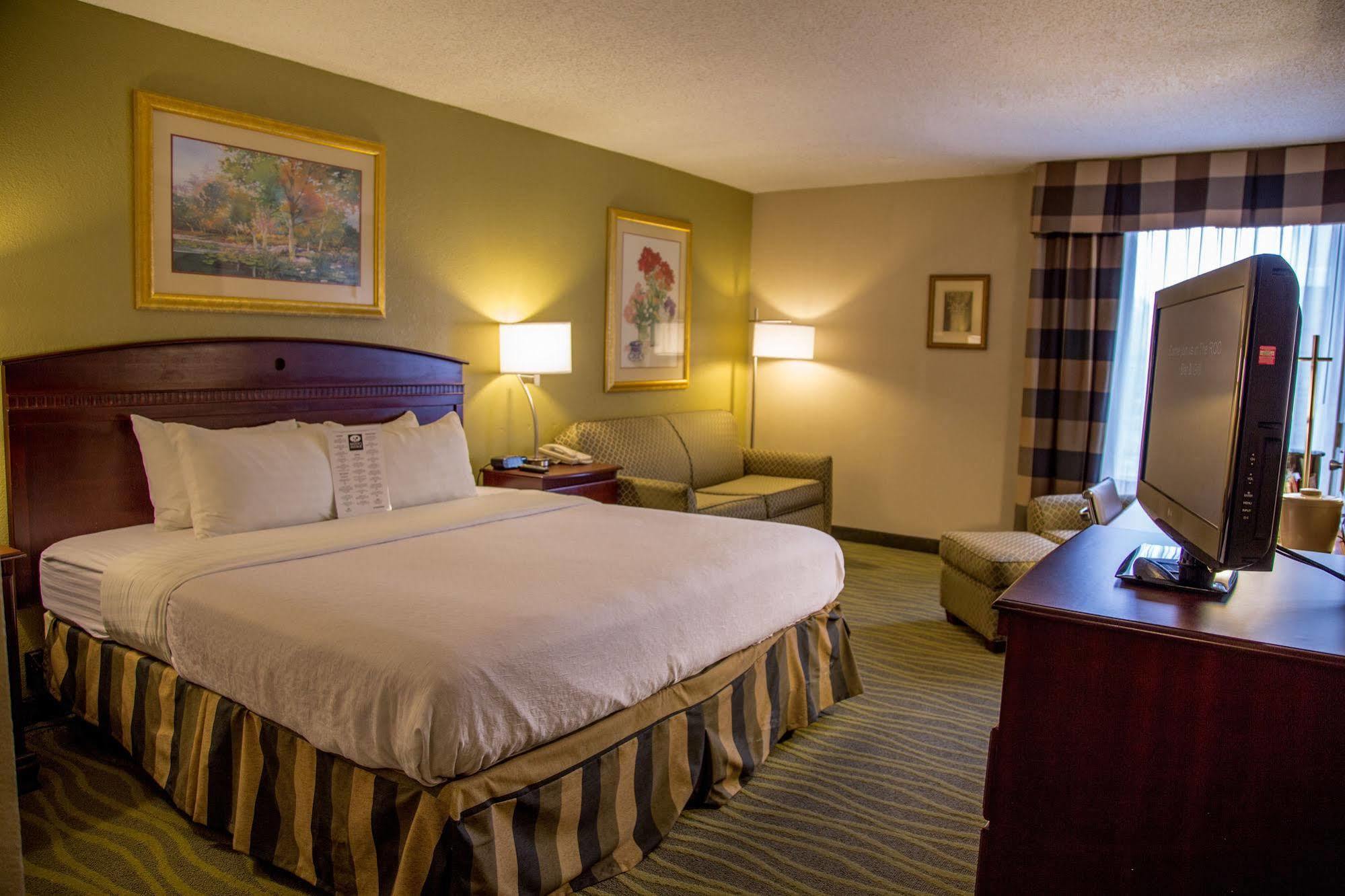 Ramada Plaza Rochester Airport Dış mekan fotoğraf