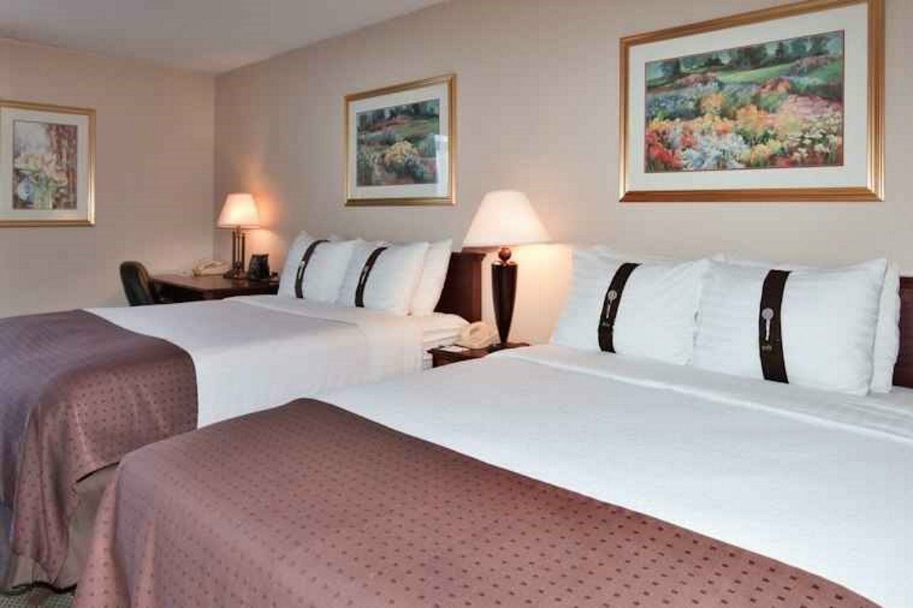 Ramada Plaza Rochester Airport Dış mekan fotoğraf